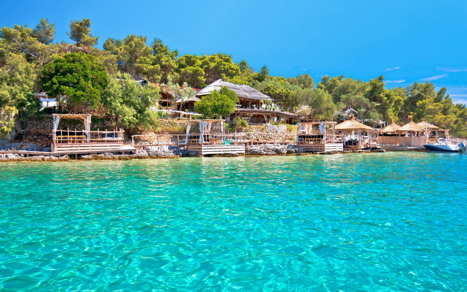 Бухта Пальмижана, острова Паклени