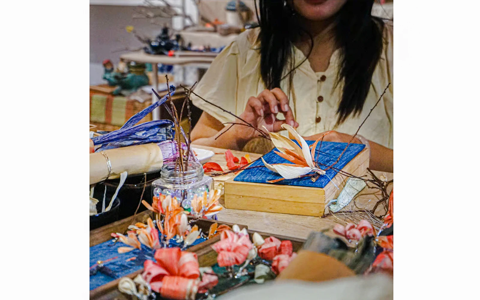 Ho Chi Minh City: Vietnamese Floral Clock-Making Workshop (Product 53005)