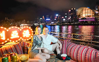 kveldstur med yacht i victoria harbour i hongkong ombord på «dreamer», inkludert snacks, brus og bilder-10
