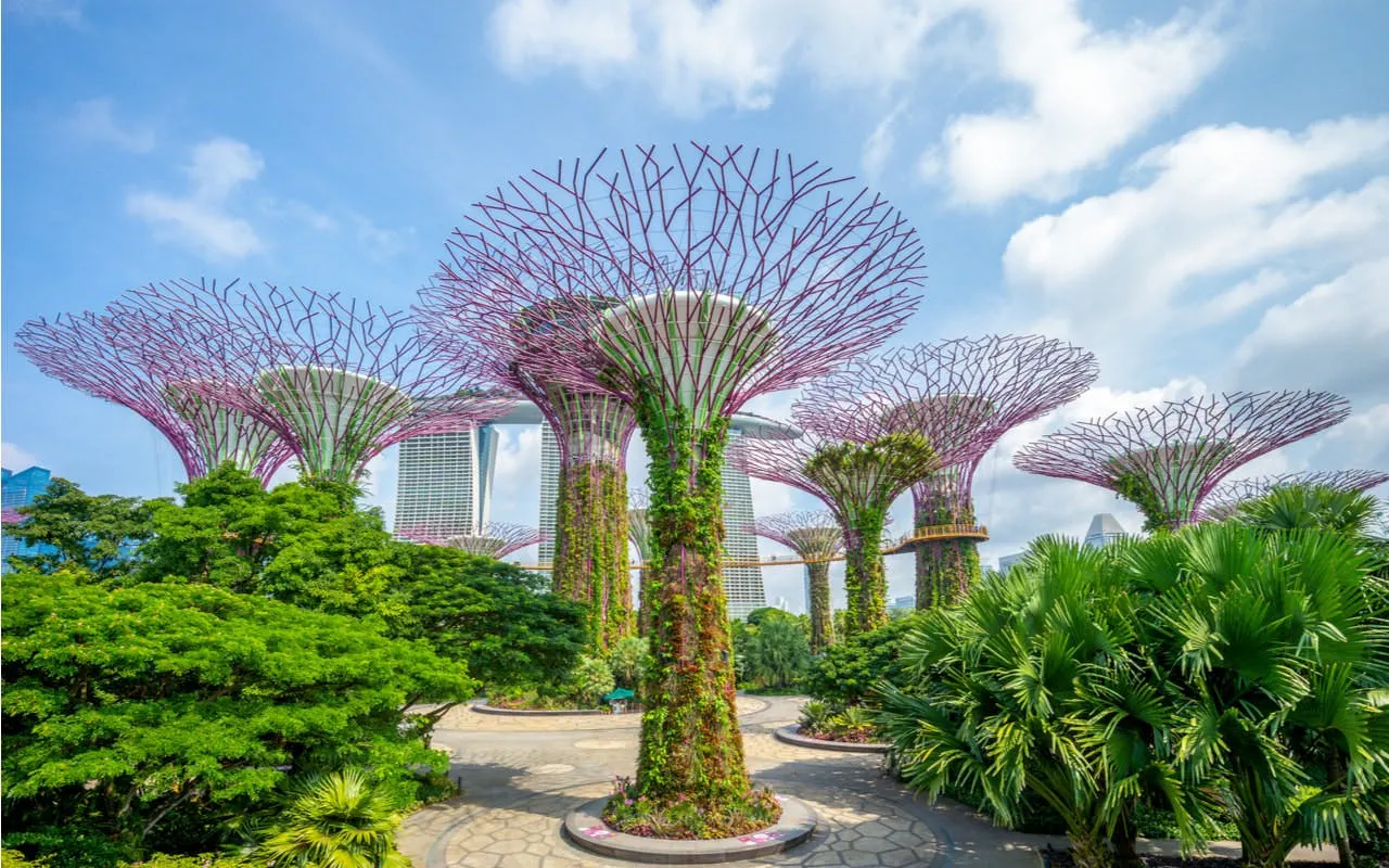 Singapore Time Travel: Self-Guided City Exploration Game Image 7