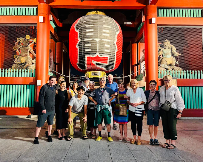 Tokyo Private Walking Tour with Local Guide Yuki