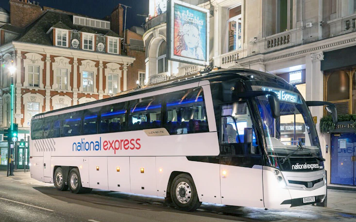 London Victoria Station to Luton Airport Transfer Options