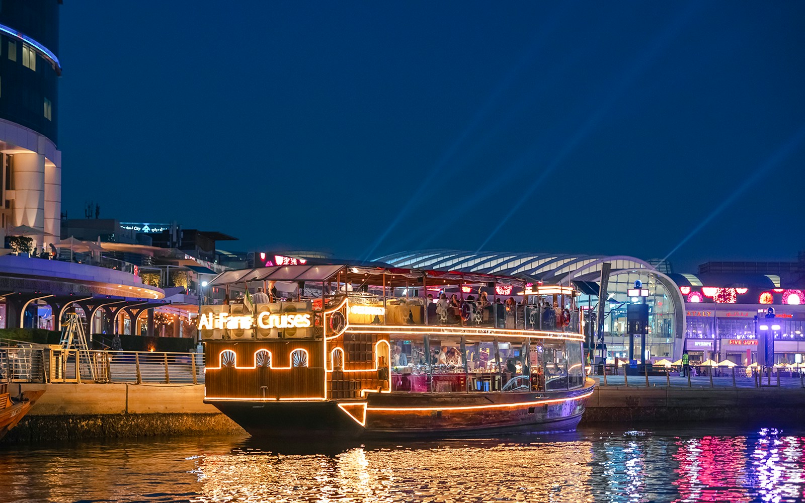 Delicious dinner on the dubai cruises