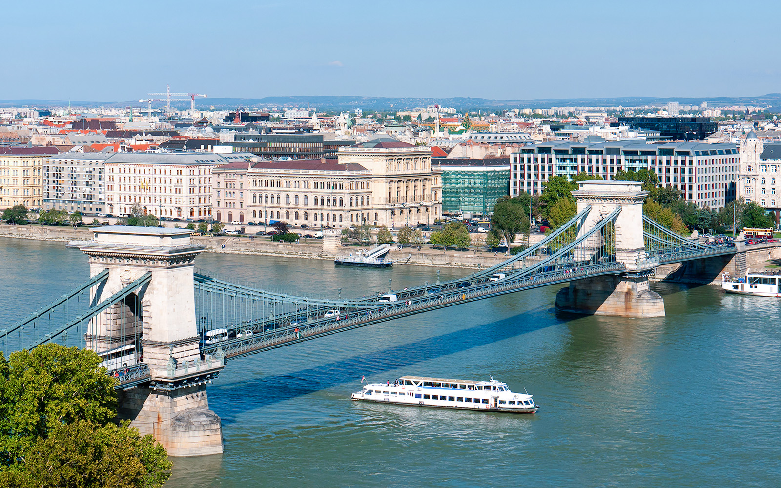 Budapest sightseeing cruises