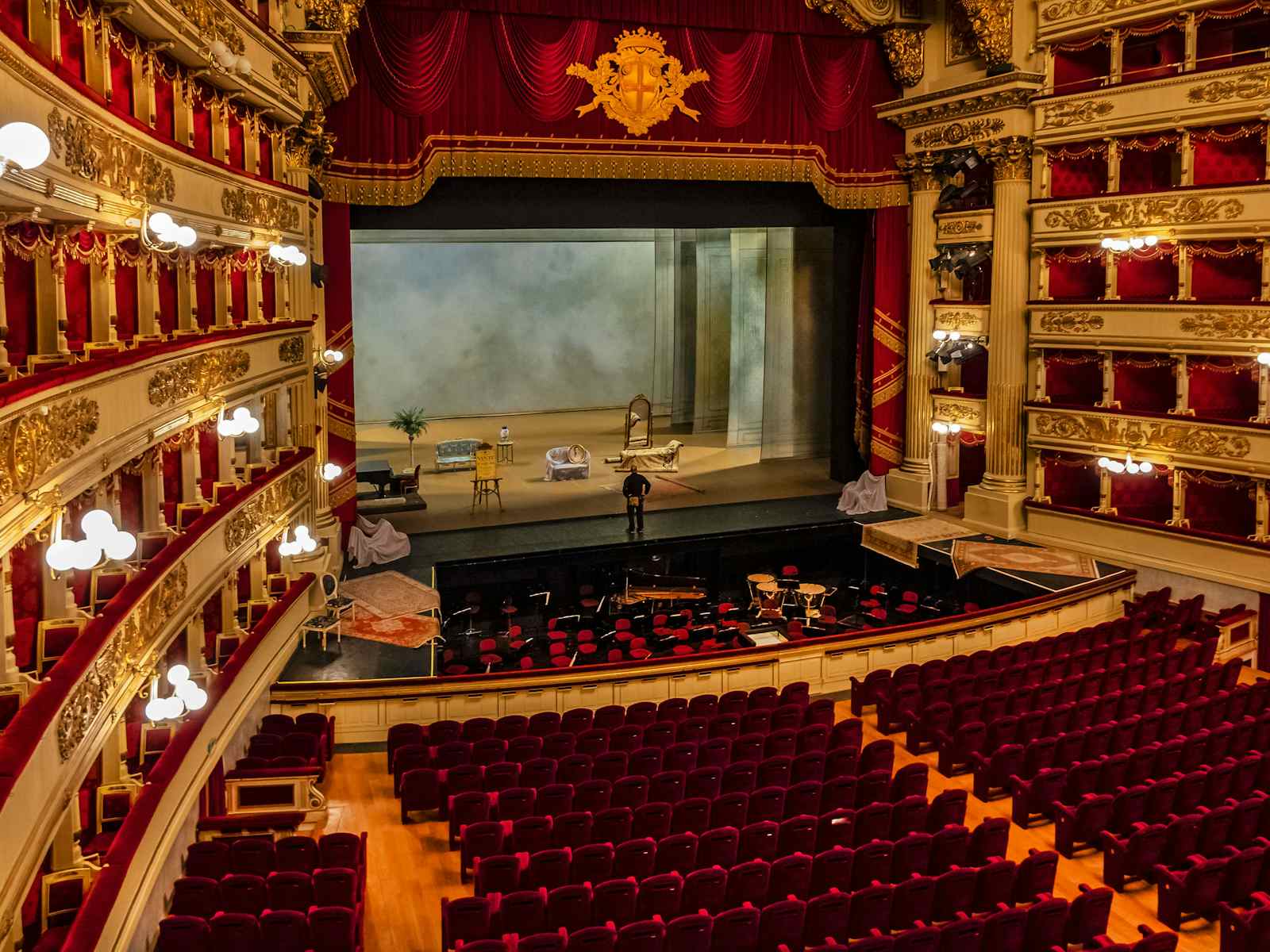 Milan in December - La Scala Theatre