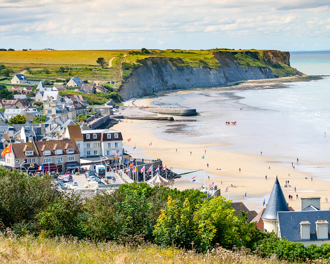 From Paris: Normandy Canadian D-Day Landing Beaches Full-Day Tour with Lunch