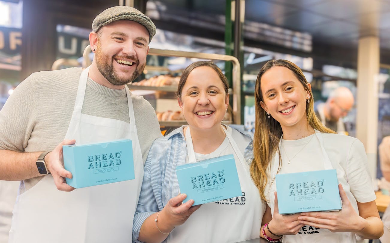 borough market guided food tour and bread ahead crème brûlée donut workshop-3