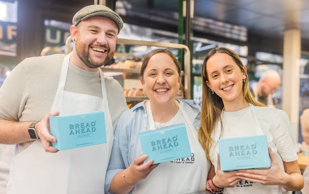 borough market guided food tour and bread ahead crème brûlée donut workshop-3