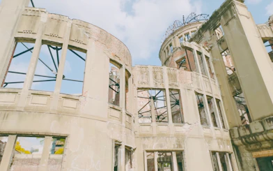 Hiroshima Guided Bike Tour with Okonomiyaki Dinner