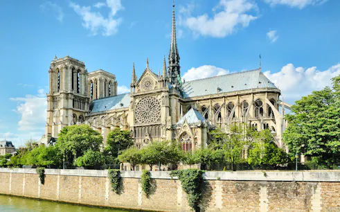 sainte-chapelle & conciergerie tickets with seine river cruise-1