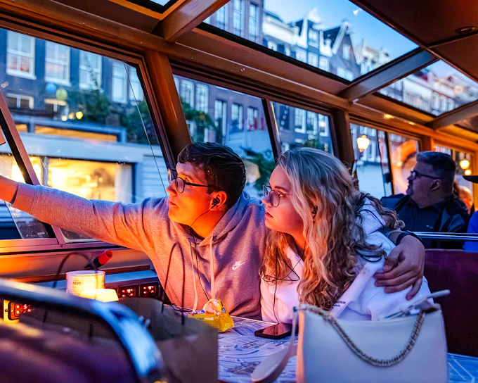 Amsterdam: 90-Min Winter Evening Canal Cruise on Closed Heated Boat