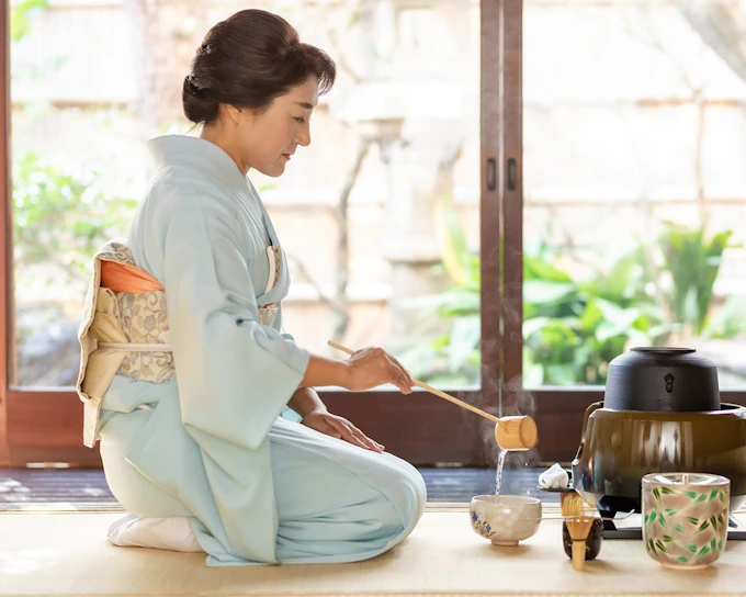 Kyoto Nishiki Market Area: Tea Ceremony Experience in a 100-Year-Old Machiya