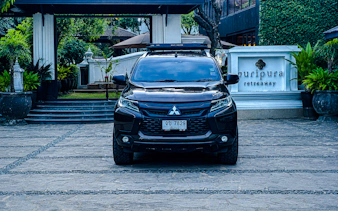 privat suv-transport mellom flyplassene i bangkok (bkk/dmk) og hotellene i bangkok-10
