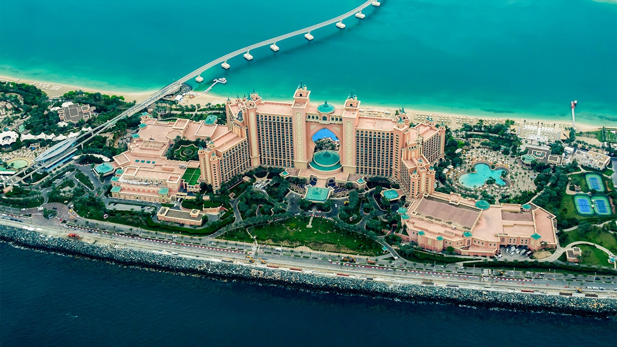 Garden Glow Plan Your Visit