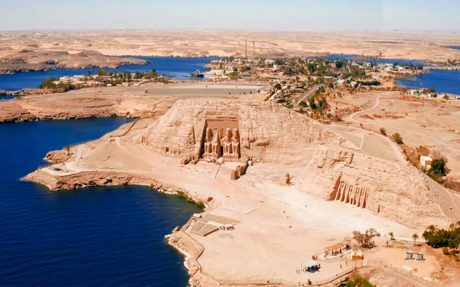 From Aswan: Private Abu Simbel Temples Day Trip with Egyptologist Guide Image 2