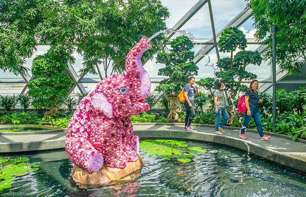 Jewel Changi Topiary Walk