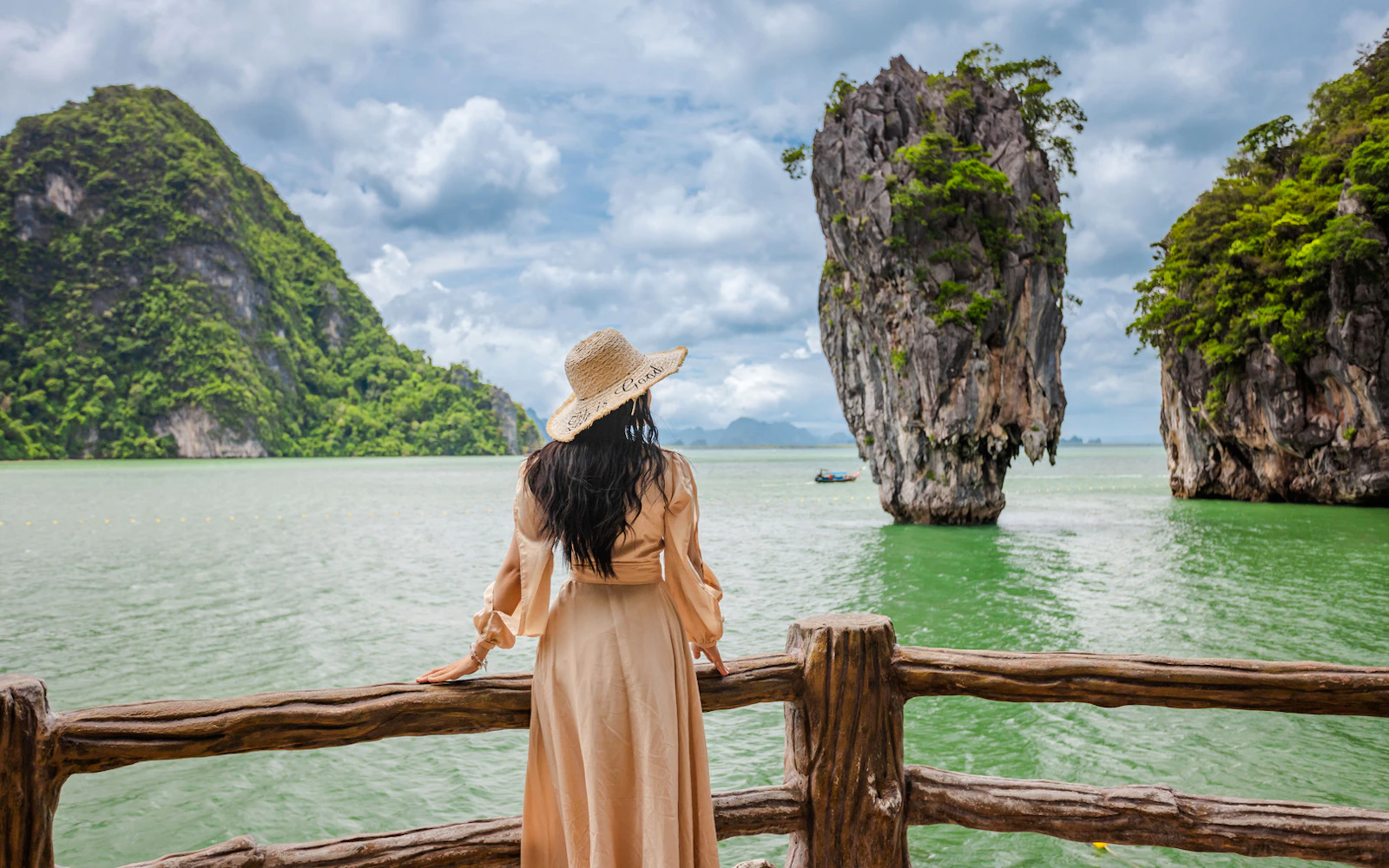 From Phuket: James Bond Island and Phang Nga Bay Tour by Speed Catamaran (Product 53681)