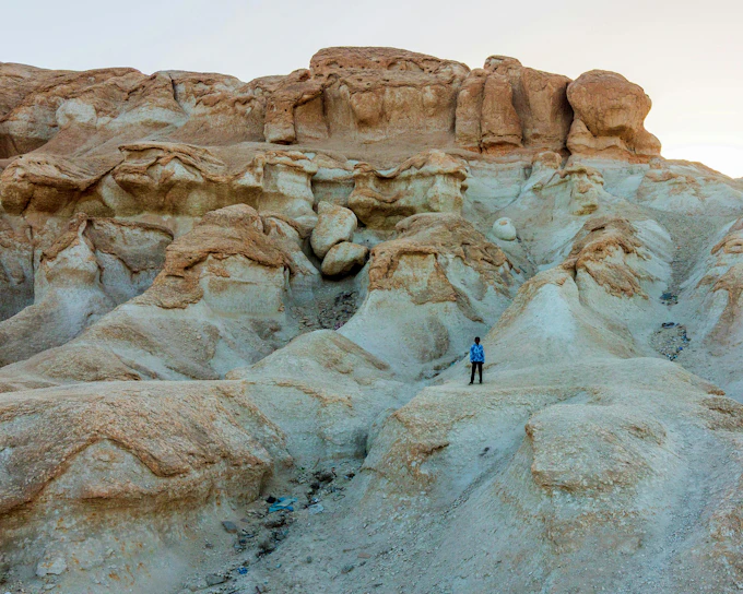 From Doha: Private Day Trip to Saudi Arabia - Al-Ahsa Oasis, Al Qarah Mountain & Ibrahim Palace