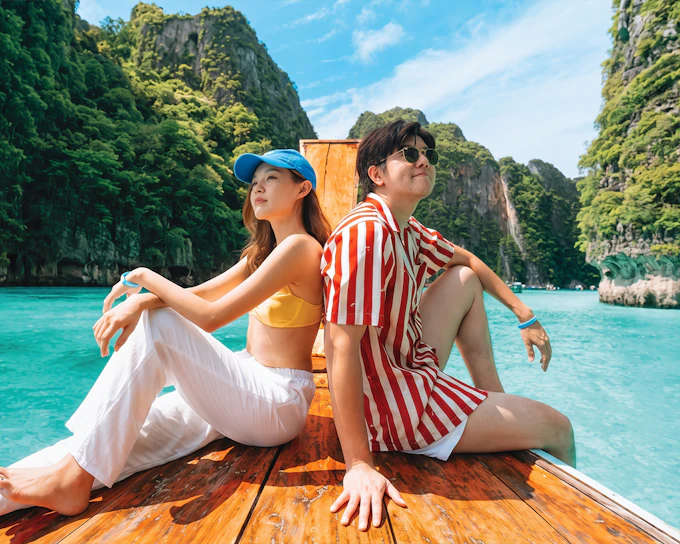 From Phuket: Phi Phi Island, Maya Bay & Khai Island by Speedboat