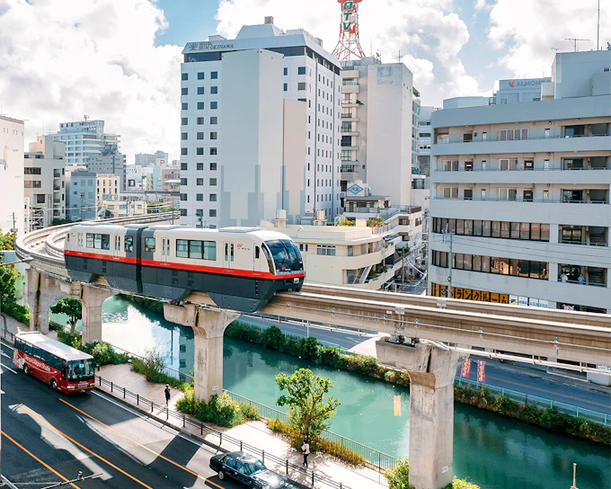 1-Day Yui Rail Pass with Shopping Coupon: Okinawa