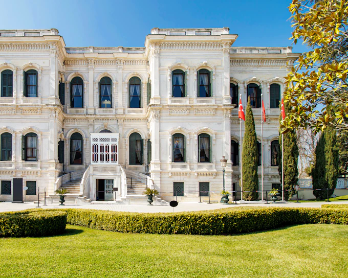 Yildiz Palace Skip-the-Line Ticket with Audio Guide