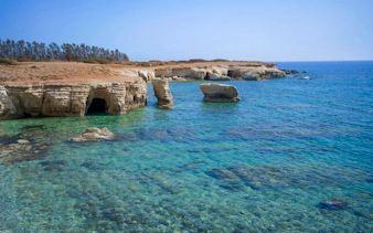 fra paphos: afrodites akamas blue lagoon – buss- og båttur med vannsklie-7