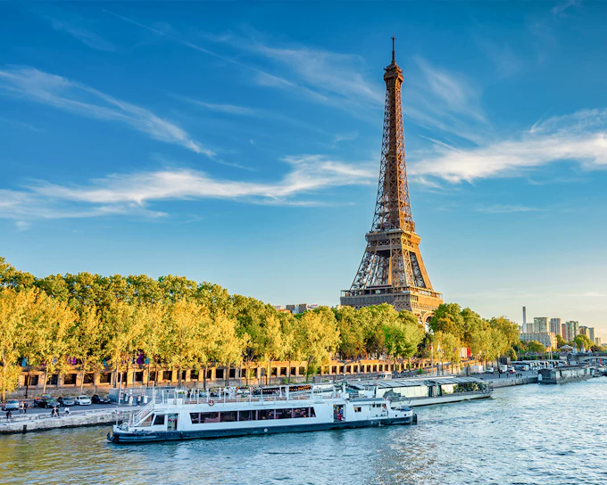 Combo: Eiffel Tower Guided Tour by Elevator with Seine River Cruise