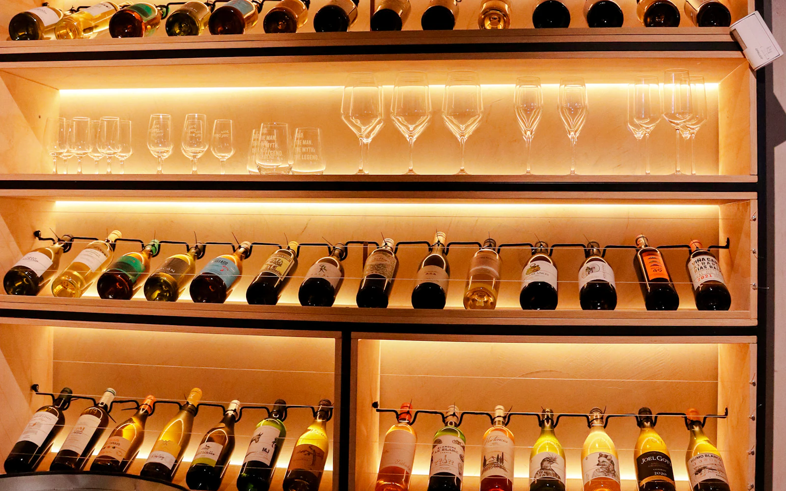Lima Wine Tour with Vineyard Visit and Tastings