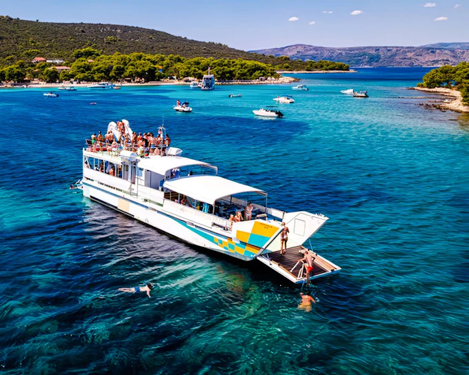 From Split: Blue Lagoon, Ciovo & Solta Boat Tour with Lunch & Drinks