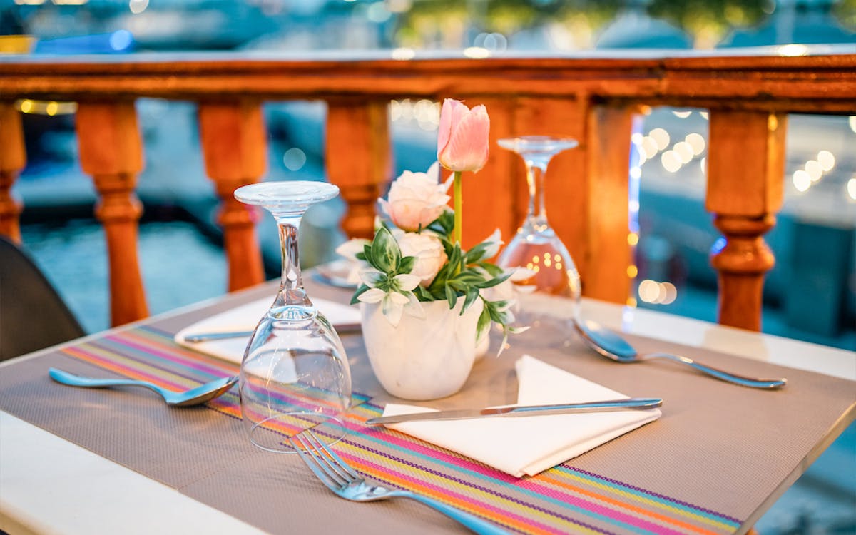 2-hour dhow cruise in dubai marina with dinner-4 2-hour dhow cruise in dubai marina with dinner-4