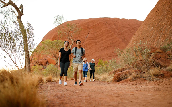 Uluru Sunrise Guided Walking Tour with Picnic Breakfast