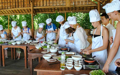 Hoi An Cooking Class with Tra Que Vegetable Village Visit