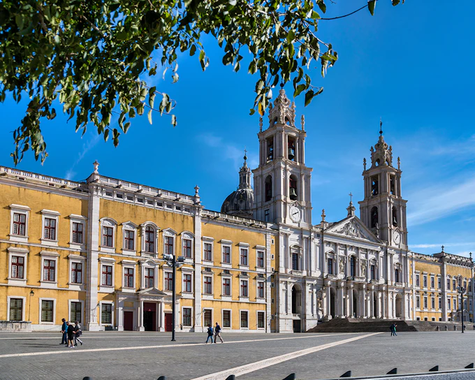 National Palace of Mafra Entry Tickets with Optional Lisbon Card