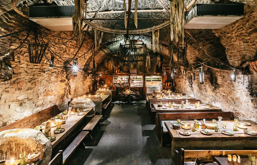 Comprehensive medieval dinner experience with transfers at Dětenice Castle