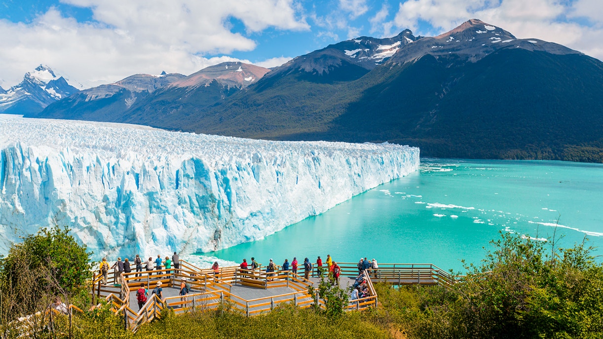 Viewing platform overlooking Perito Moreno Glacier and turquoise lake, Patagonia, Argentina.