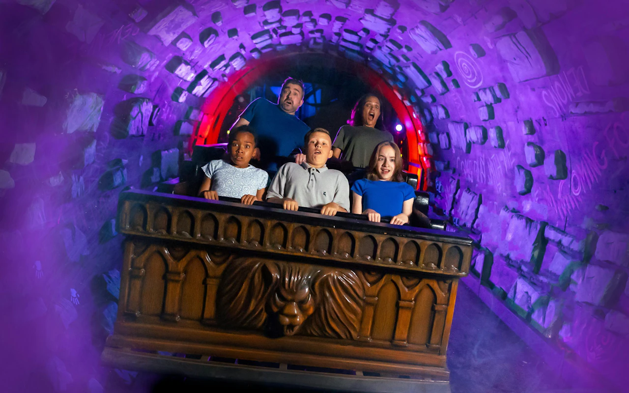 Pase de acceso rápido de Alton Towers — 5