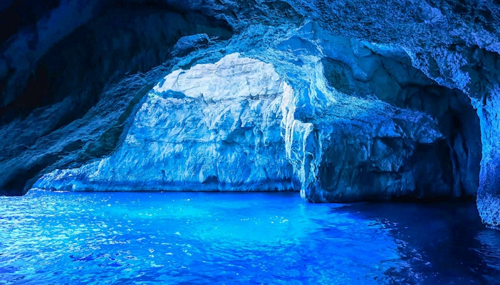 Blue Grotto - Acoustic delights