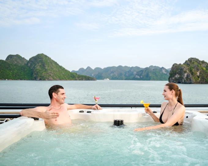 Ha Long Bay Day Cruise: Surprising Cave and Titop Island with Buffet Lunch (Product 52533)