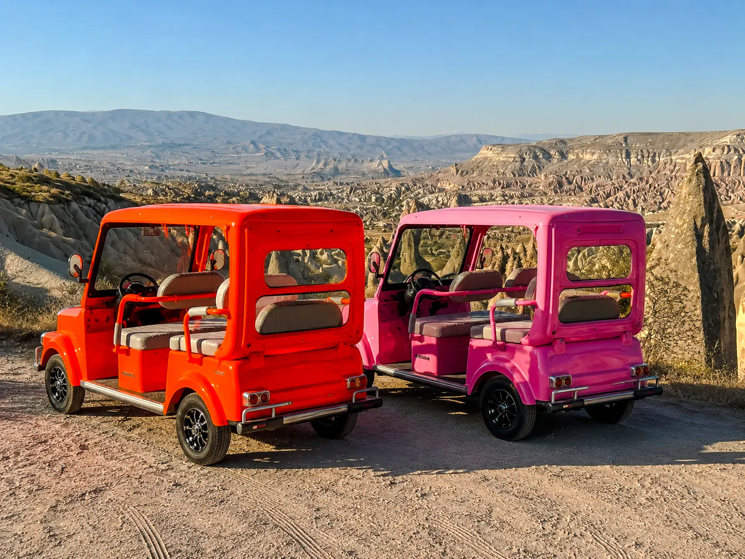 cappadocia: tur ghidat cu mașină în stil retro prin vale, cu opriri pentru fotografii panoramice-1