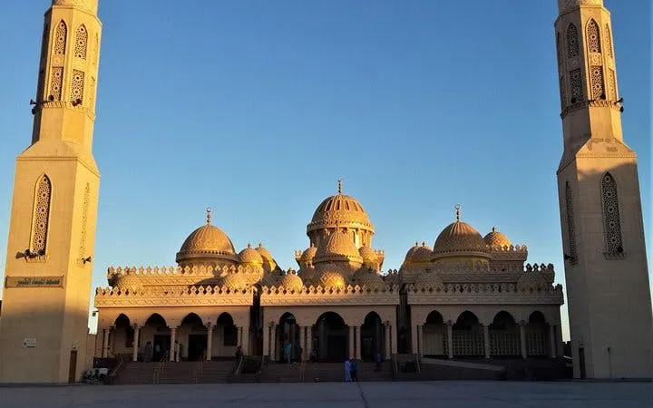 Premium City Tour: Mosque, Marina, Papyrus & Handicraft - Hurghada