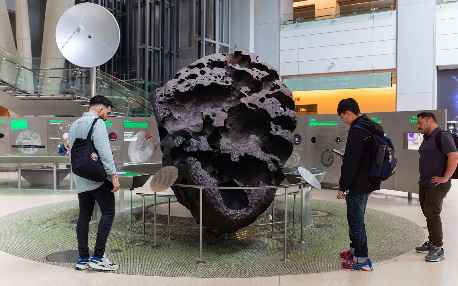 Willamette Meteorite exhibit at American Museum of Natural History, part of New York Sightseeing Day Pass.