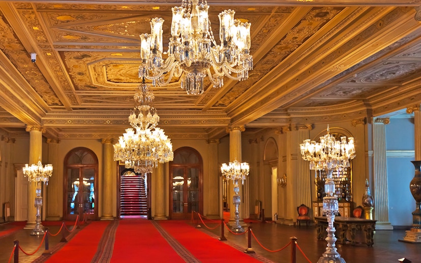 Chandeliers and red carpet in Medhal Hall, Dolmabahçe Palace, Istanbul, Turkey.