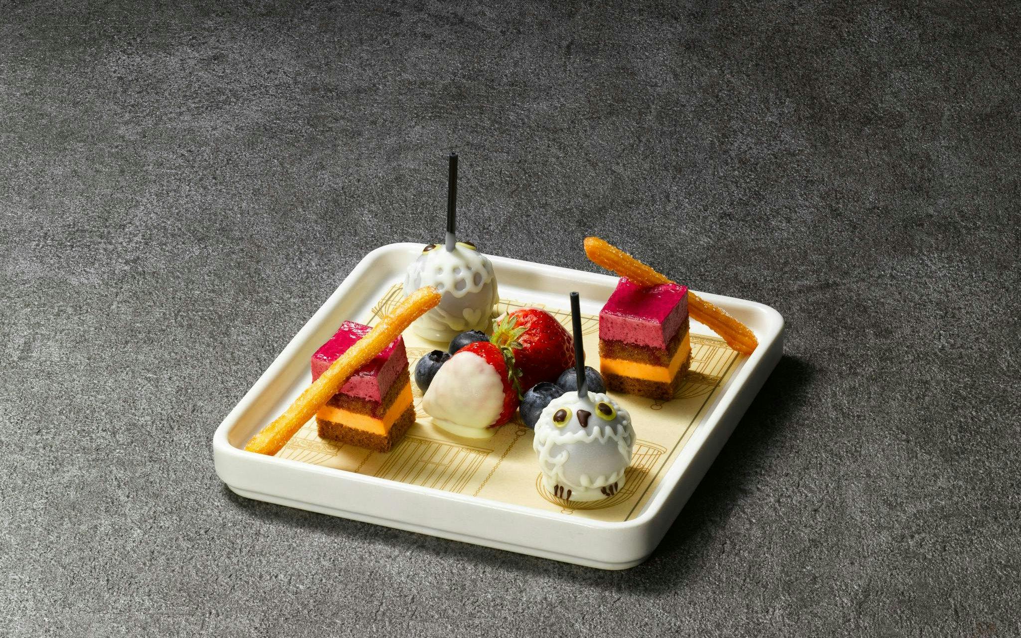 Themed desserts inspired by Harry Potter at Warner Bros. Studio Tour Tokyo.