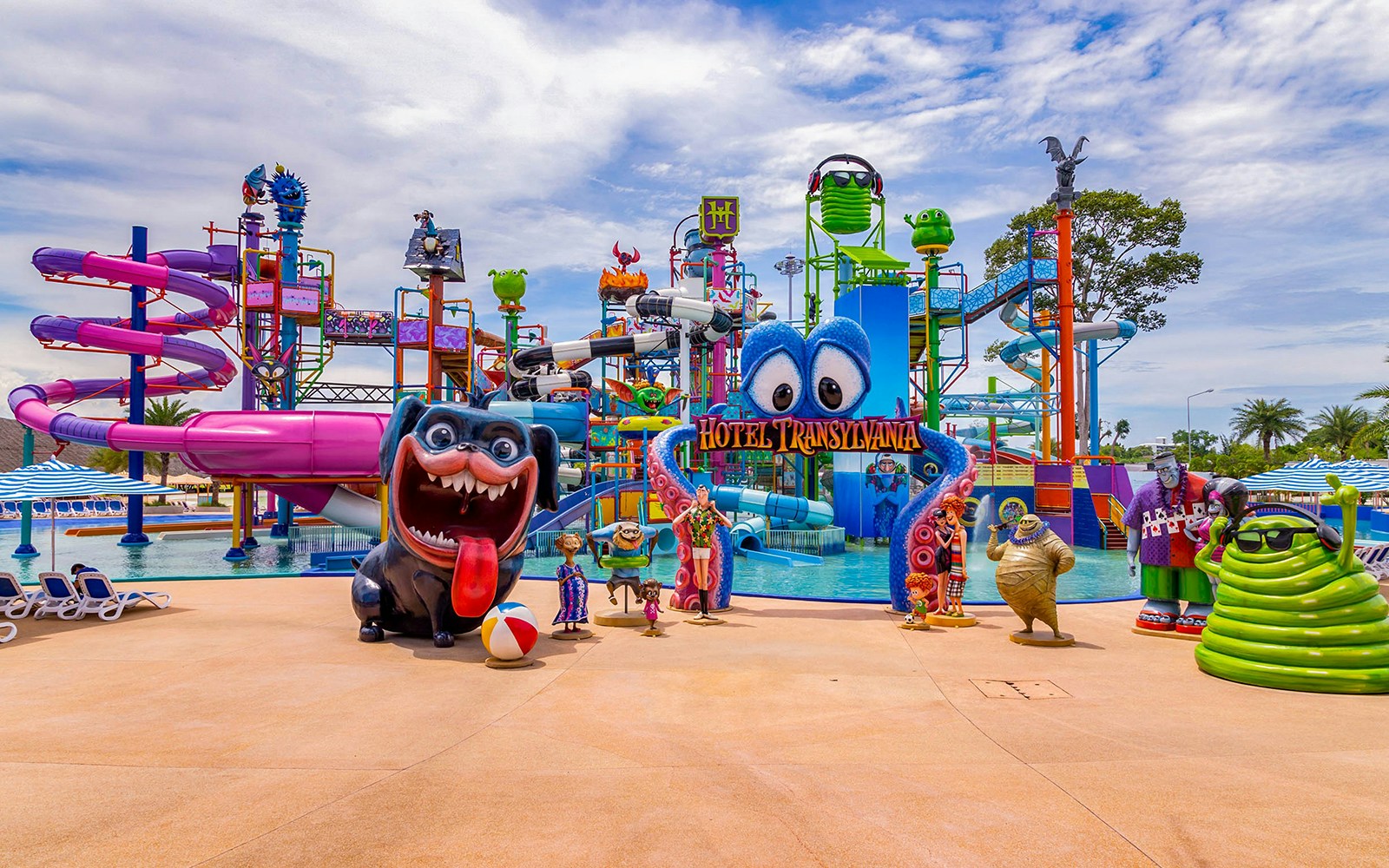 Columbia Pictures Aquaverse Pattaya water park with Hotel Transylvania theme and colorful slides.