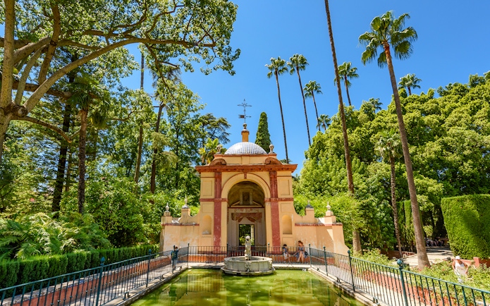 Patio de las Doncellas garden with fountain and pavilion, Seville Alcazar.