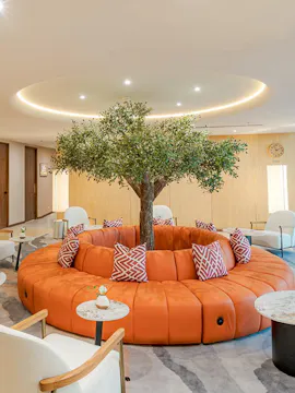 Coral lounge