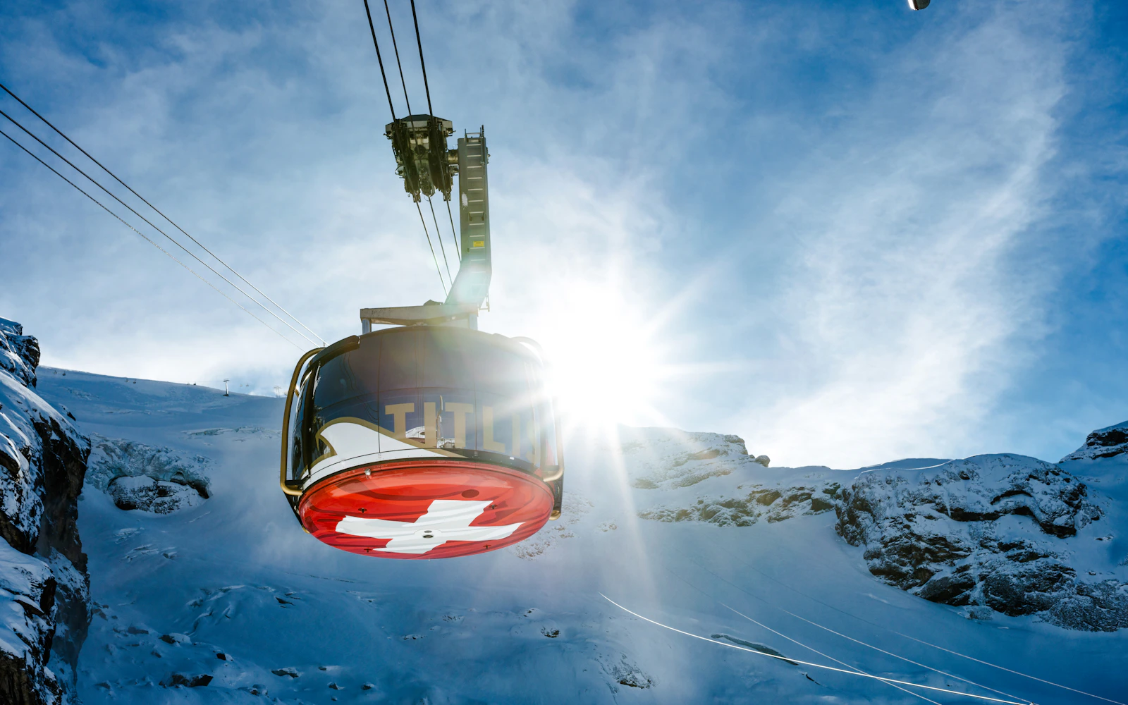 From Zurich: Mount Titlis Day Trip via Lucerne with Rotair Gondola Image 3