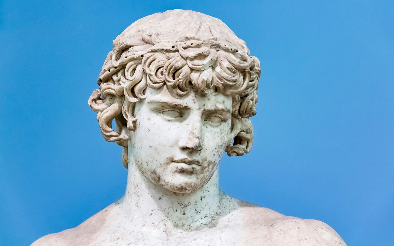 Standbeeld van Antinous