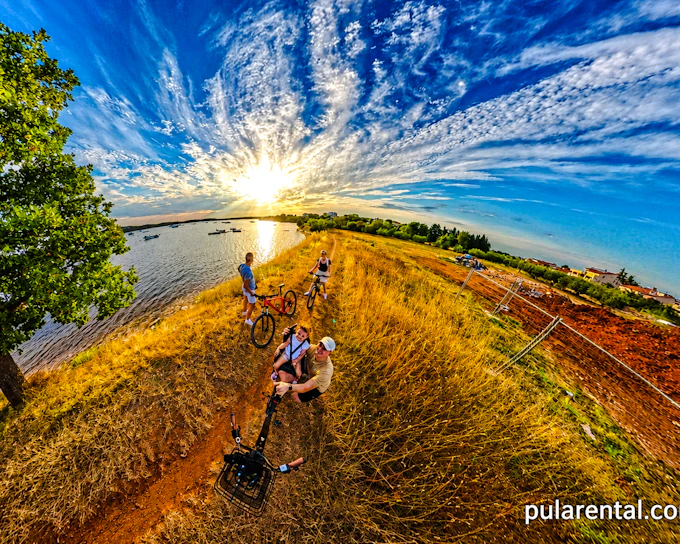 Medulin Sunrise Guided Bike Tour with Coffee