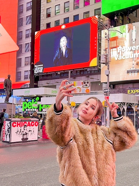 você será destaque em um outdoor da times square por 24 horas em nova york-7